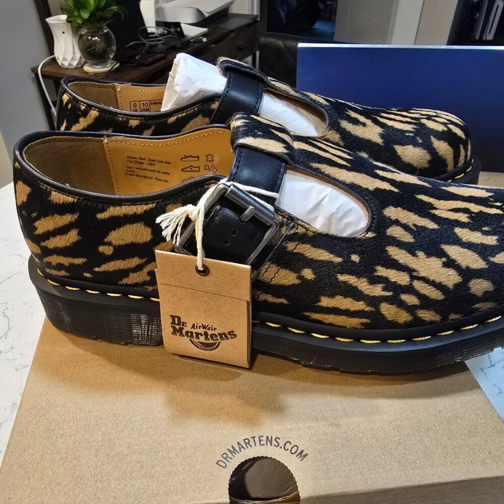 Dr. Martens T-Bar Shoe 32135526 Black Tan Hair-On Mens Sz 10 Leopard Print NEW - Picture 5 of 9